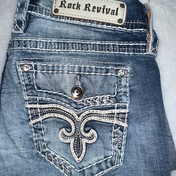 Rock Revival Jeans - Picture 1 of 5